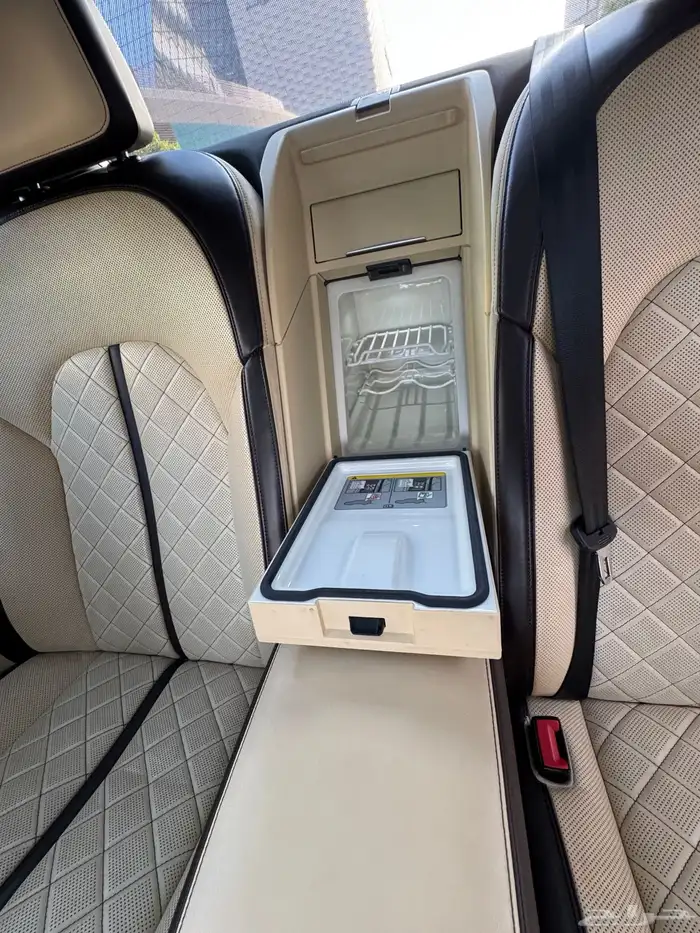 أودي A8L طلبية خاصة Audi Exclusive 30