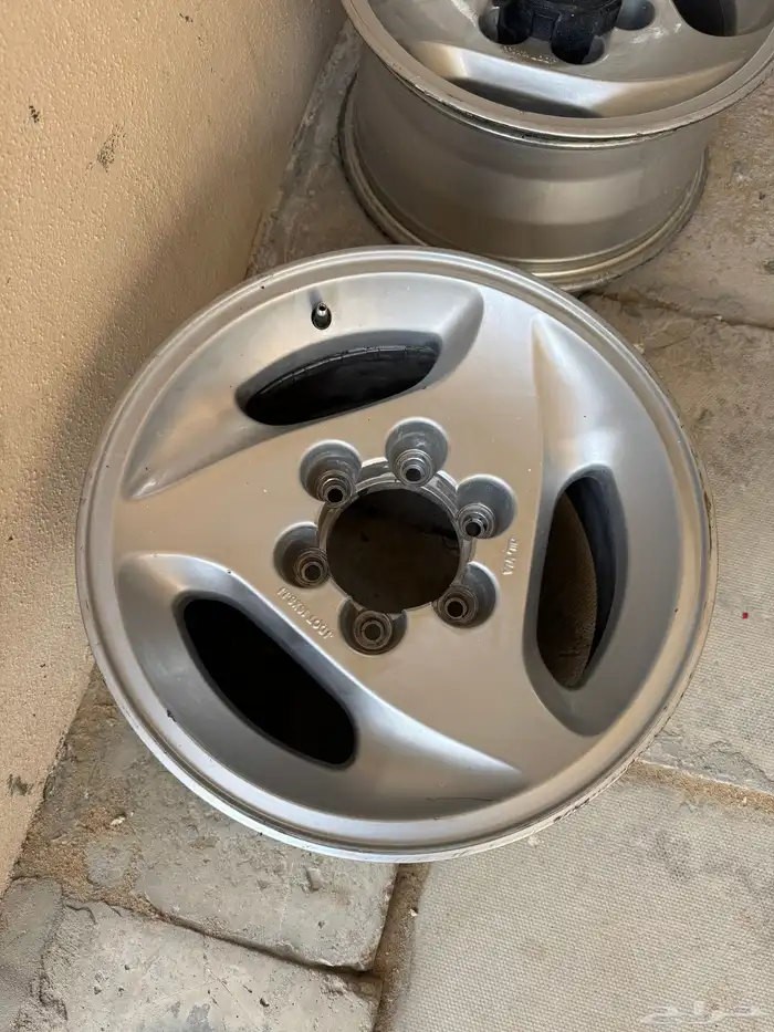 جنوط نيسان سمبوسه 1