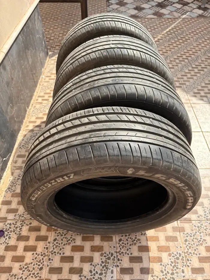 كفرات فورد فكتوريا مقاس 235 55 17 0