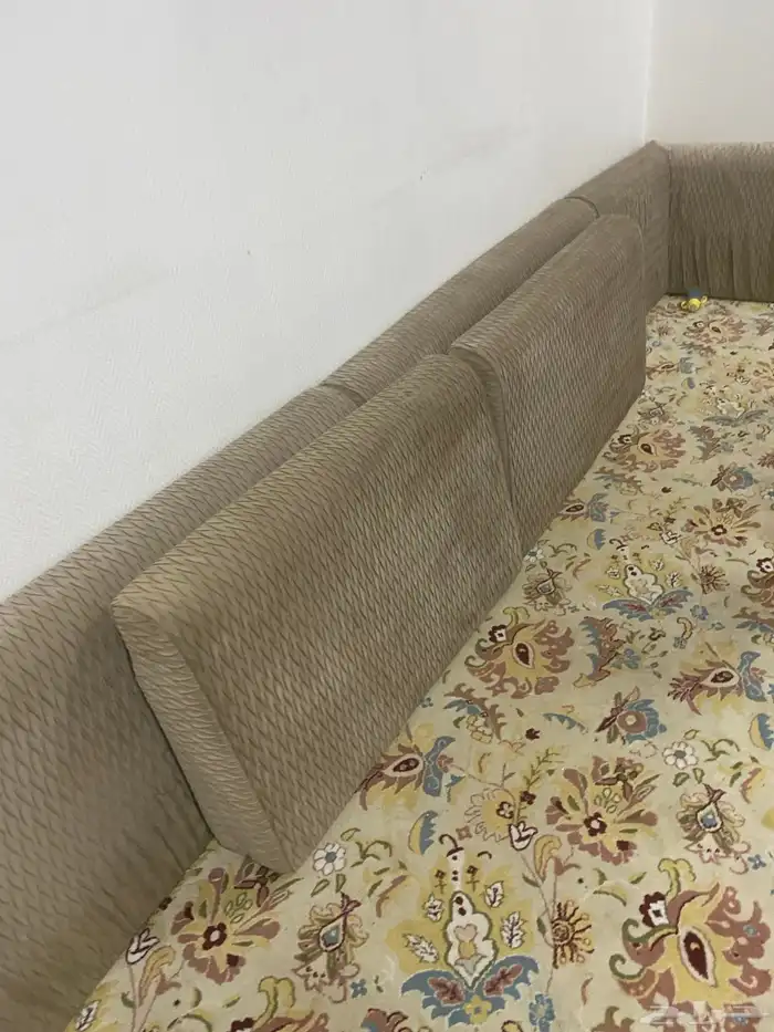 فرشة مع مجلس 1