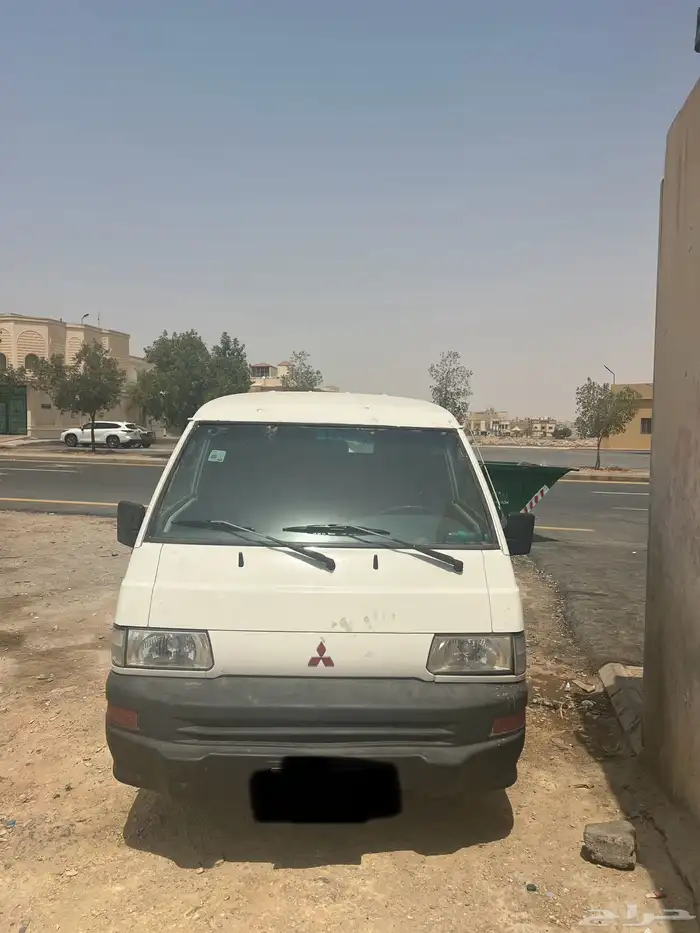 باص ميتسوبيشي بضاعة 3