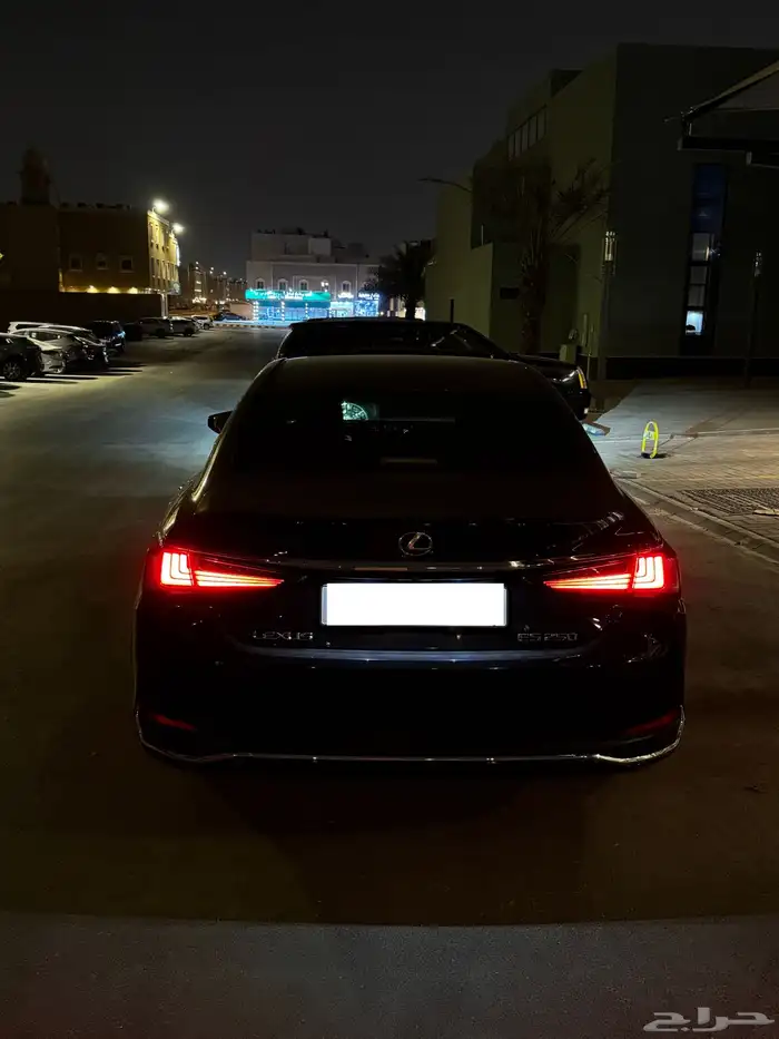 لكزس ES 250 شبه زيرو مالك اول 2