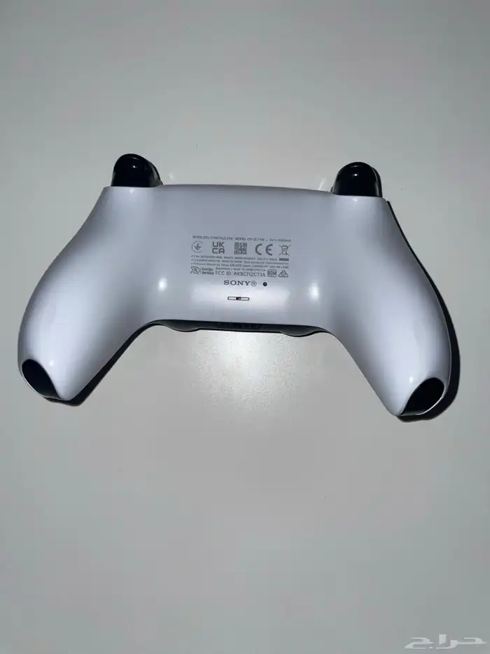 يد بلايستيشن 5 1