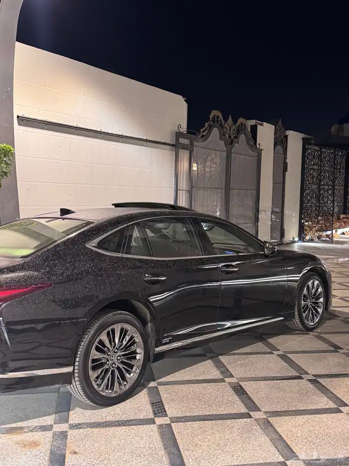 لكزس LS500h 2018 6
