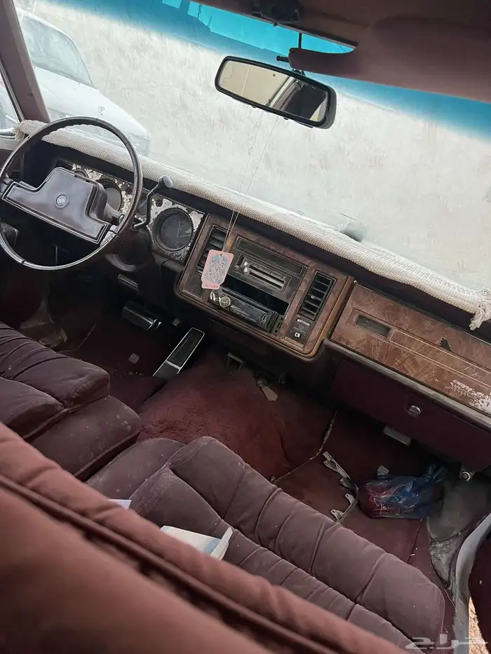 للبيع بيوك 83 5