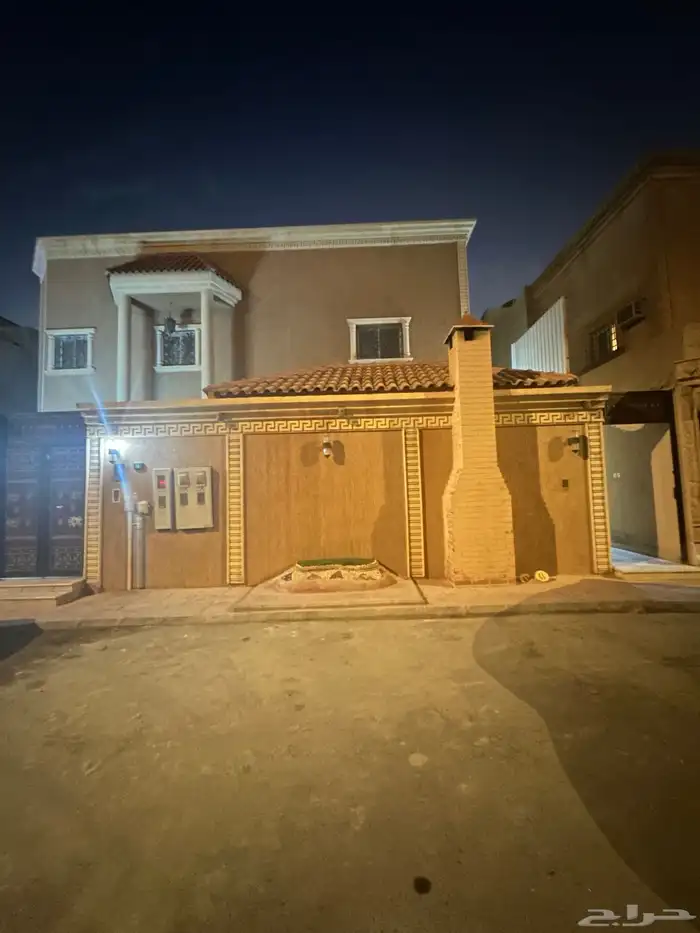 شقتين للايجار بحى اشبيليه فى نفس البيت 0