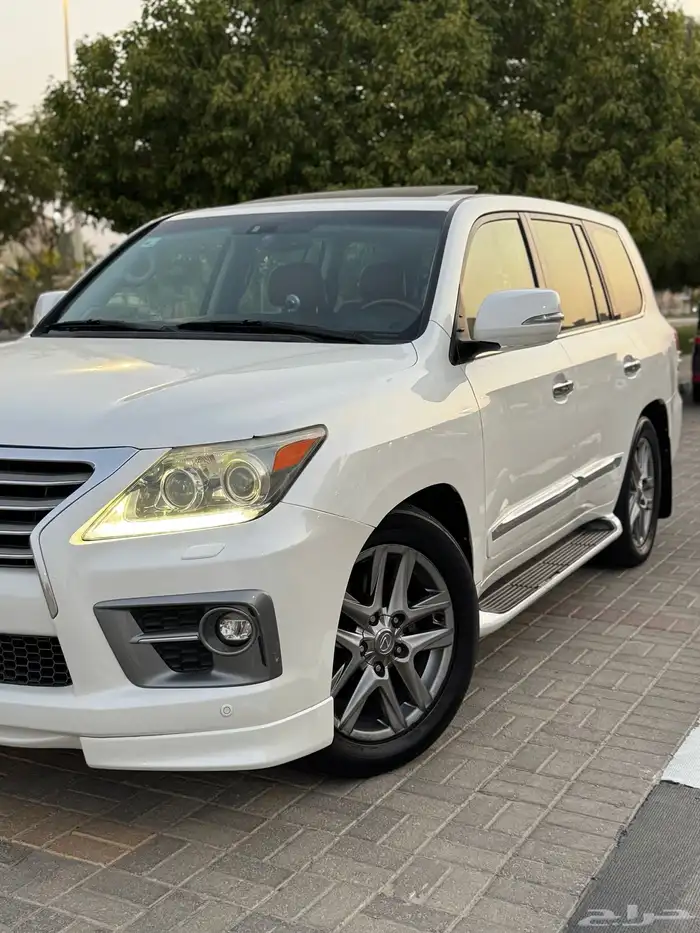 لكزس LX570 سعودي 2013 dd - تم البيع 0