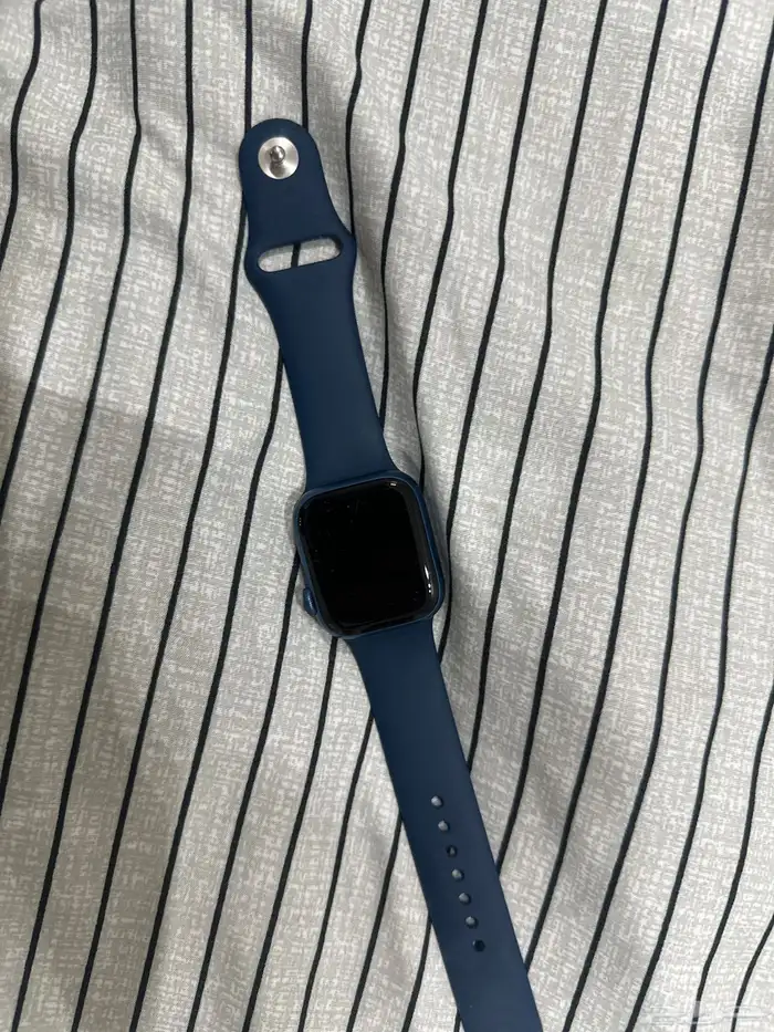 ساعة ابل series 7 0