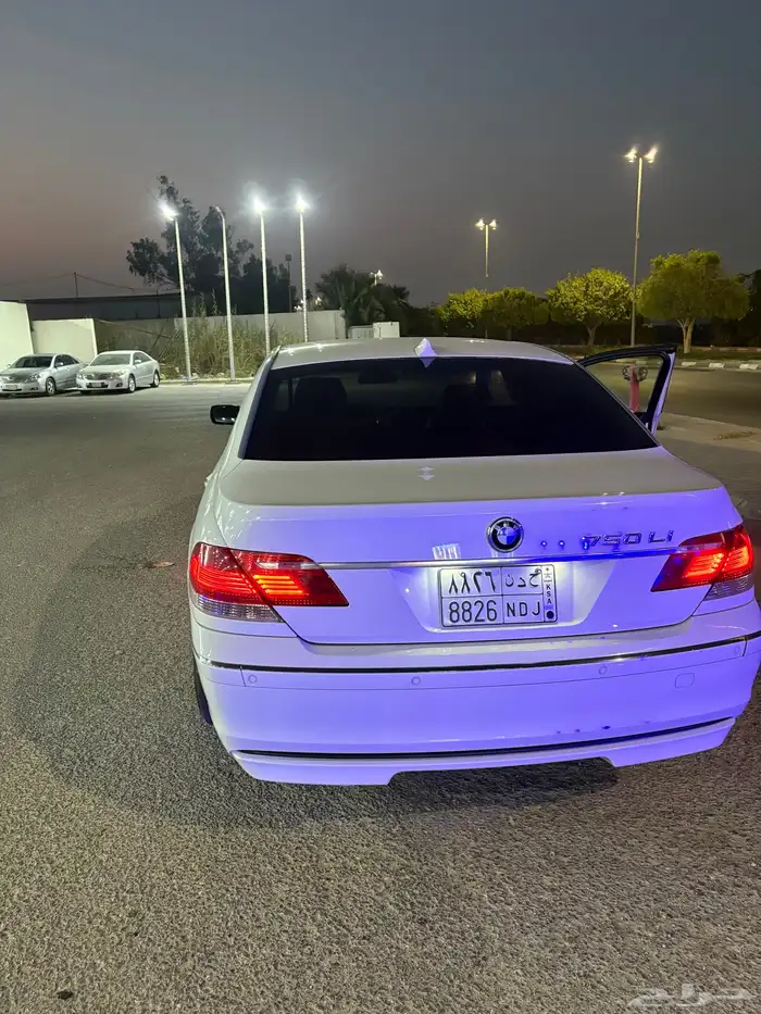 بي إم 750iL 3