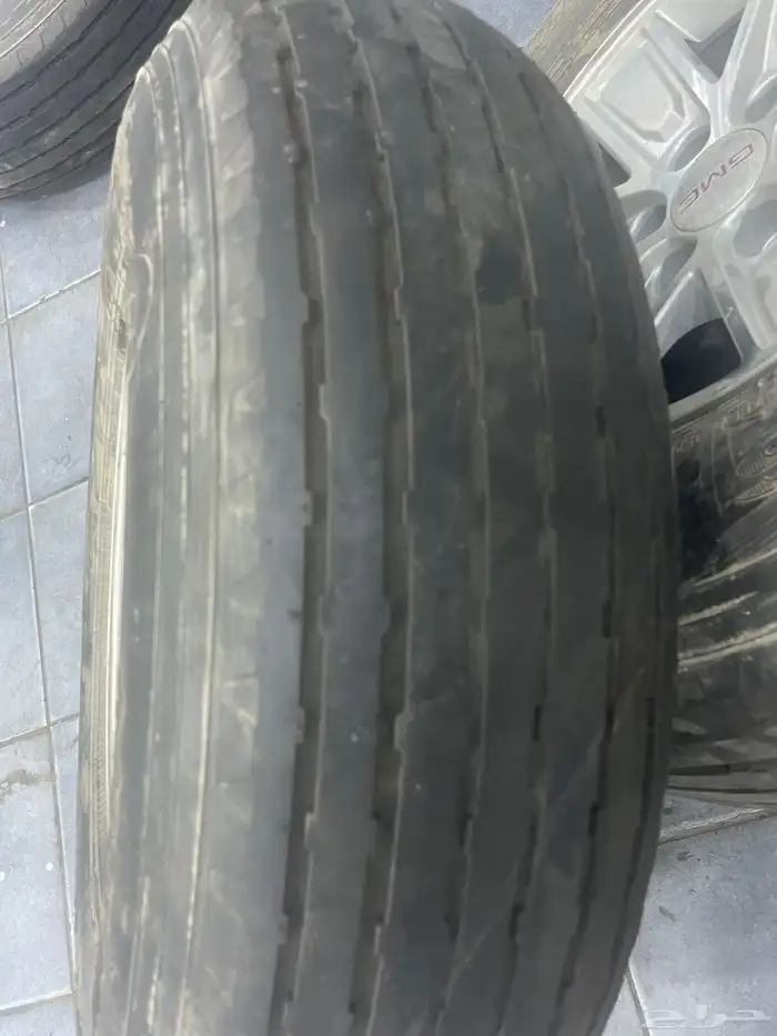 كفرات بالون ماكسس سنة 2024 شهر 10 جديده استعمال خفيف بزرعها 0