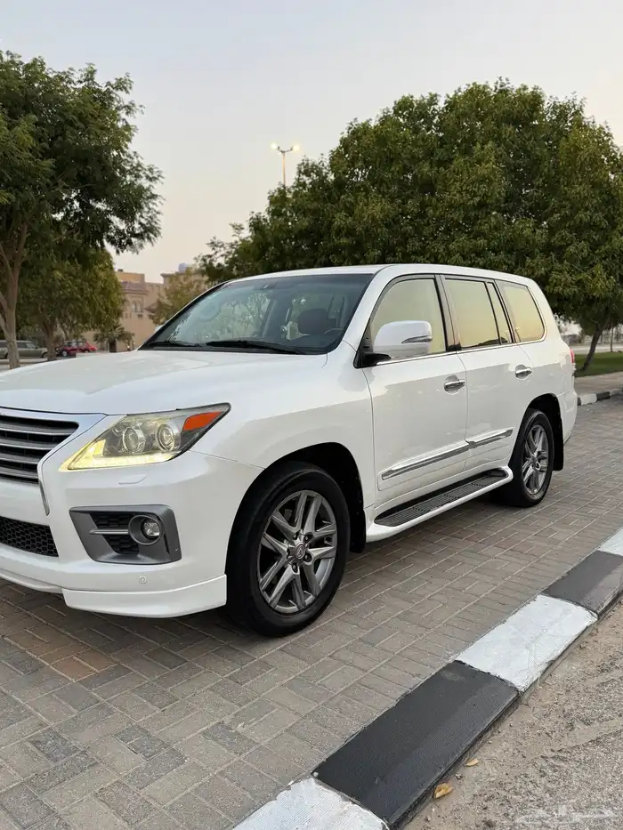 لكزس LX570 سعودي 2013 dd - تم البيع 2