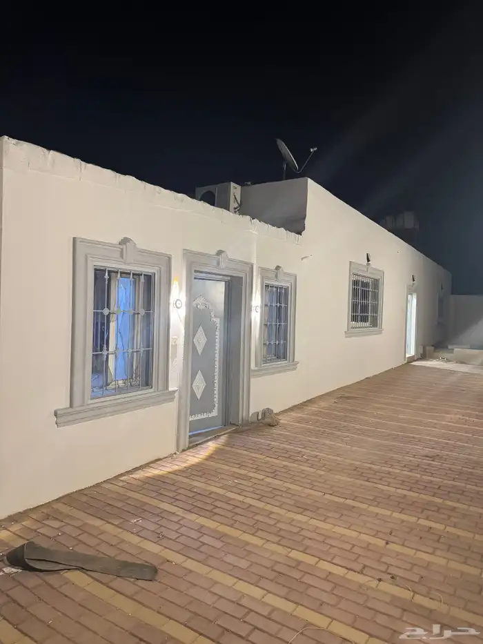 استراحه للايجار بطريق الجنوب الرس 7