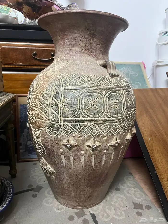فازا مزهرية فخار نقش ونحت يدوي نوع نادر 0