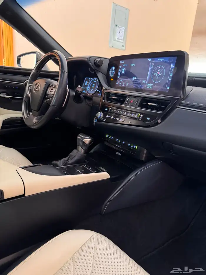لكزس ES 350 2022 فل DD 34
