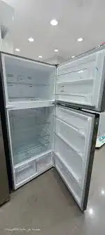 الي عنده ثلاجه يبغى يبيعها بسعر معقول 0