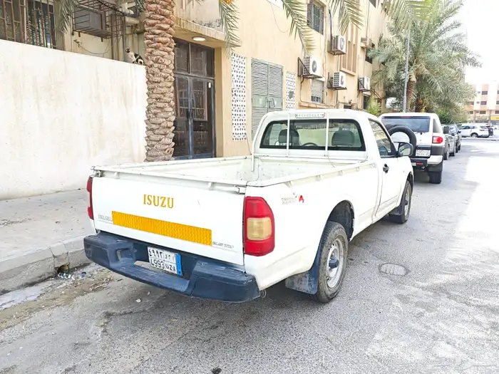 ايسوزو ديماكس غماره موديل 2013 3