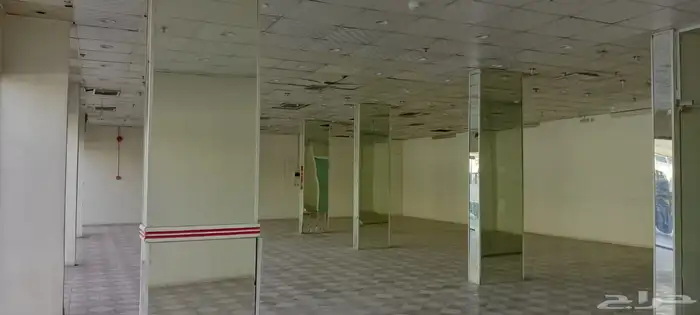معرض للايجار الدائري الشرقي 12
