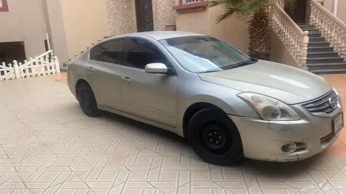 نيسان ألتيما - 2010 2