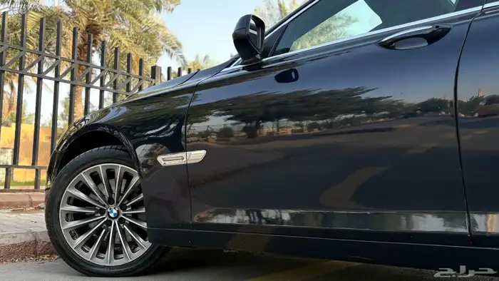 بي ام دبليو 740Li 2010 15