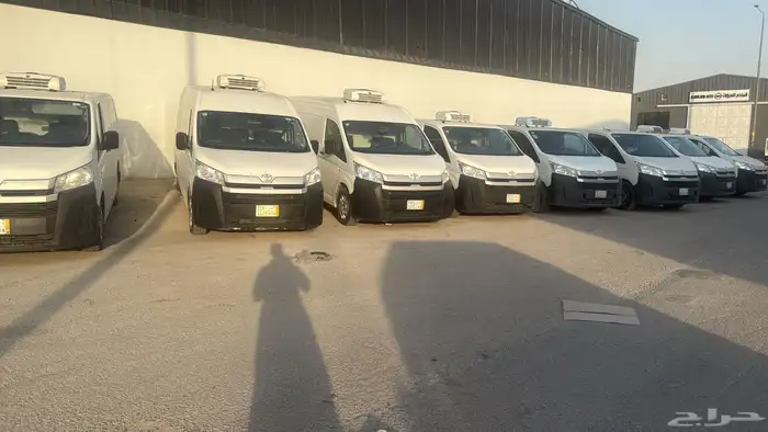تويوتا هايس للإيجار الشهري 4