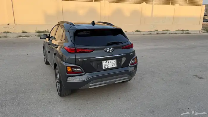 للبيع كونا 2019 بحالة ممتازه ديزل 9