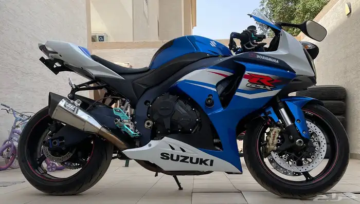 للبيع سوزوكي 1000cc موديل2013 كرت قمه في النظافة 2
