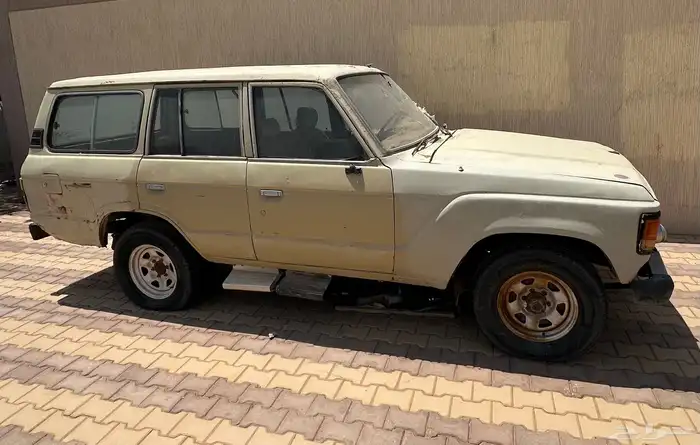 جيب 83 0