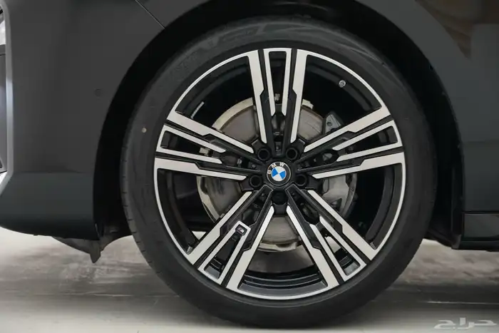 بي ام دبليو 735i موديل 2026 إم كت 3
