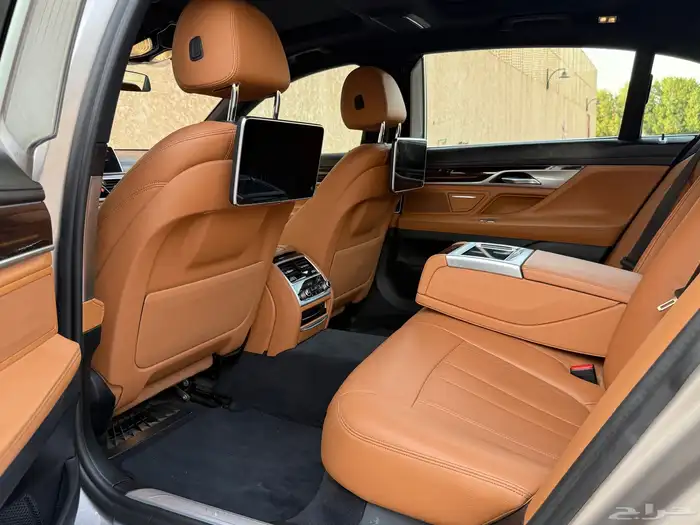 بي ام دبليو 730Li 2020 24