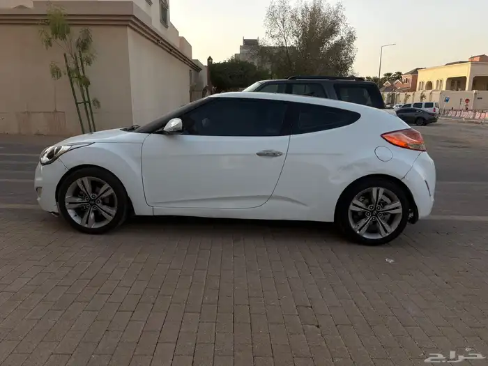 للبيع هونداي فلوستر 2013 4