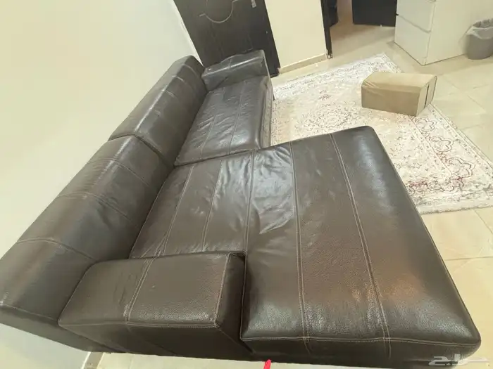 كنب جلد مودرن بحالة ممتازة 0