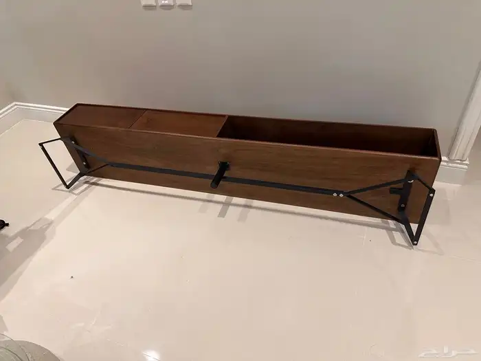 طاولة تلفاز 1