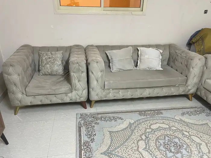 كنب بحاله جيده للبيع 3