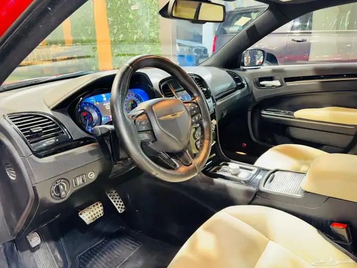 كرايزلر فل 2016 S 8V (بحاله ممتازه) 6