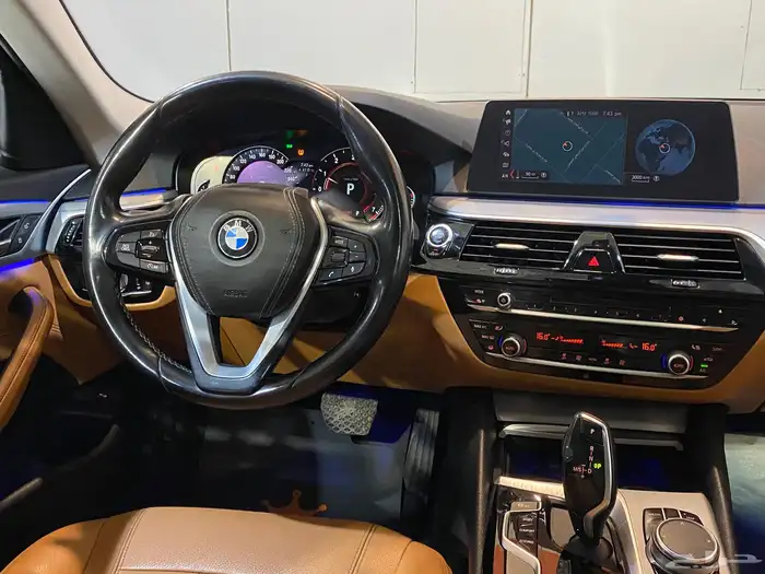 بي ام دبليو 520i 2020 بحاله ممتازه 7