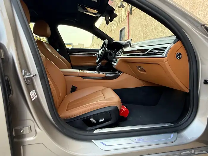 بي ام دبليو 730Li 2020 34