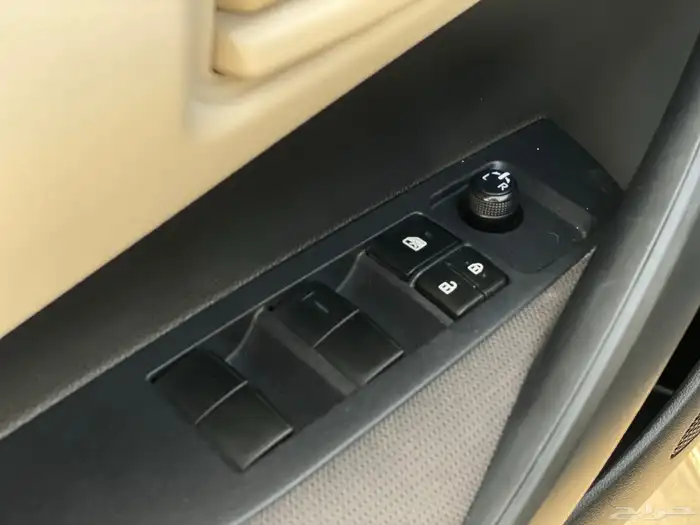 تويوتا كورولا 12