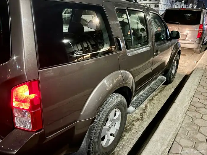 Nissan pathfinder 2