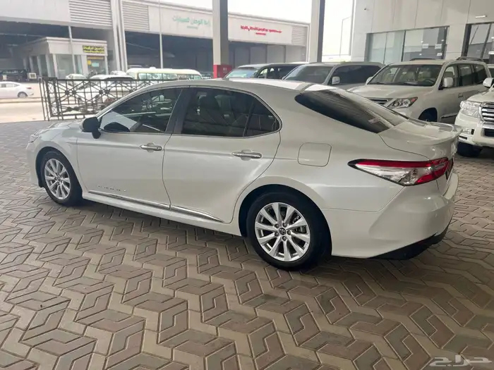 تويوتا كامري 2020   GLE سعودي مالك واحد ماشي 56 الف 4