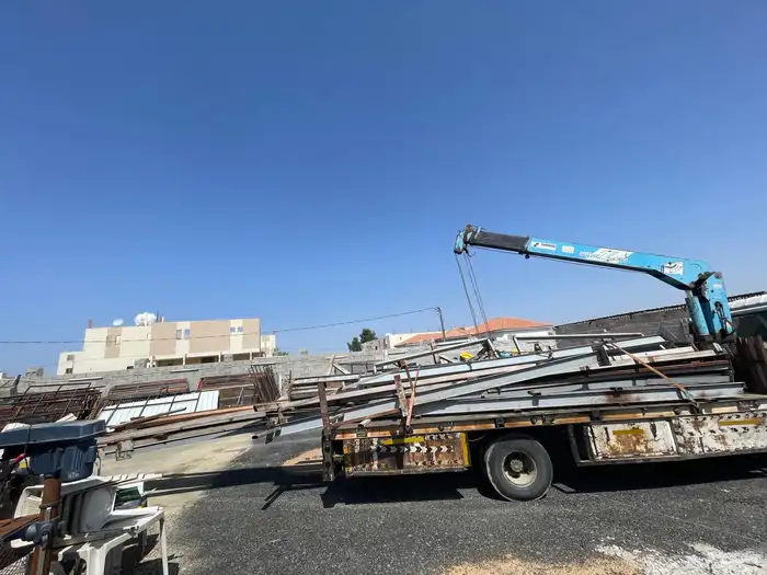 Rafeh Boom  leave its surface winch for rent 1