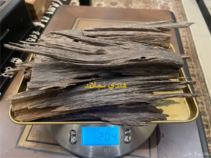 صيدة مقتنيات خاصة وفاخره من دهن وخشب العود 7