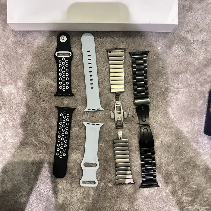 للبيع Apple Watch SE بحالة ممتازة مافيها خدش 6