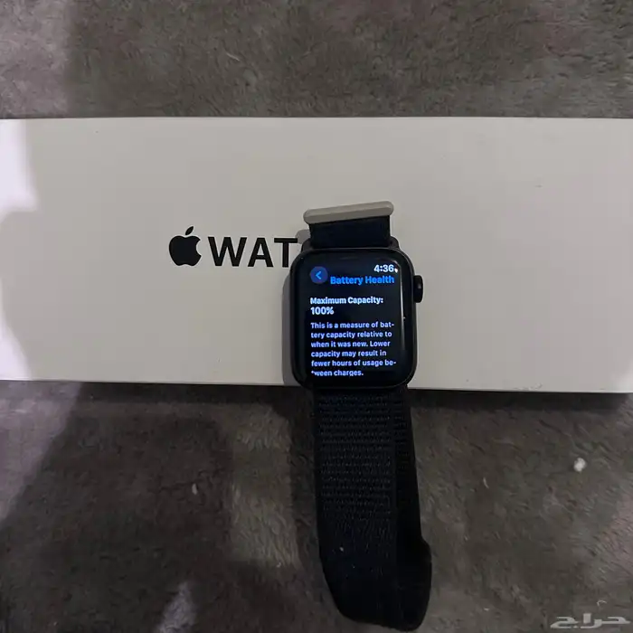 للبيع Apple Watch SE بحالة ممتازة مافيها خدش 7