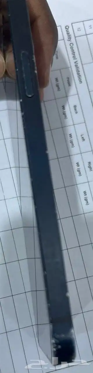 آيفون 12 عادي 4