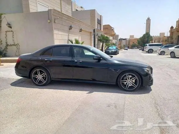 مرسيدس E200 موديل 2020 16