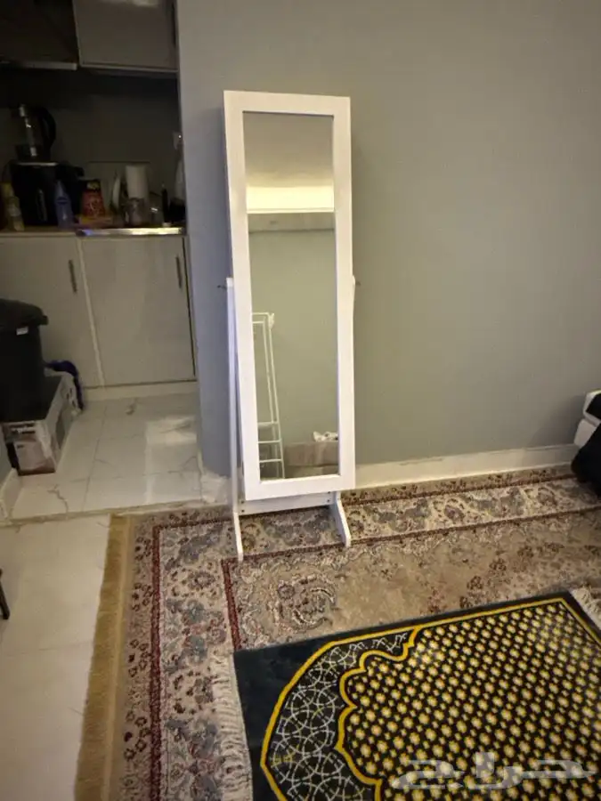 سرير كنبة تليفزيون طاولة تليفزيون تلاجة ميكرويف دولاب مرايا 4