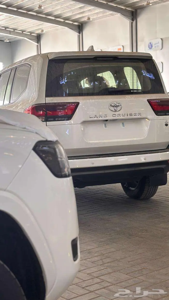 لاند كروزر GXR L1 ديزل عبداللطيف جميل 5