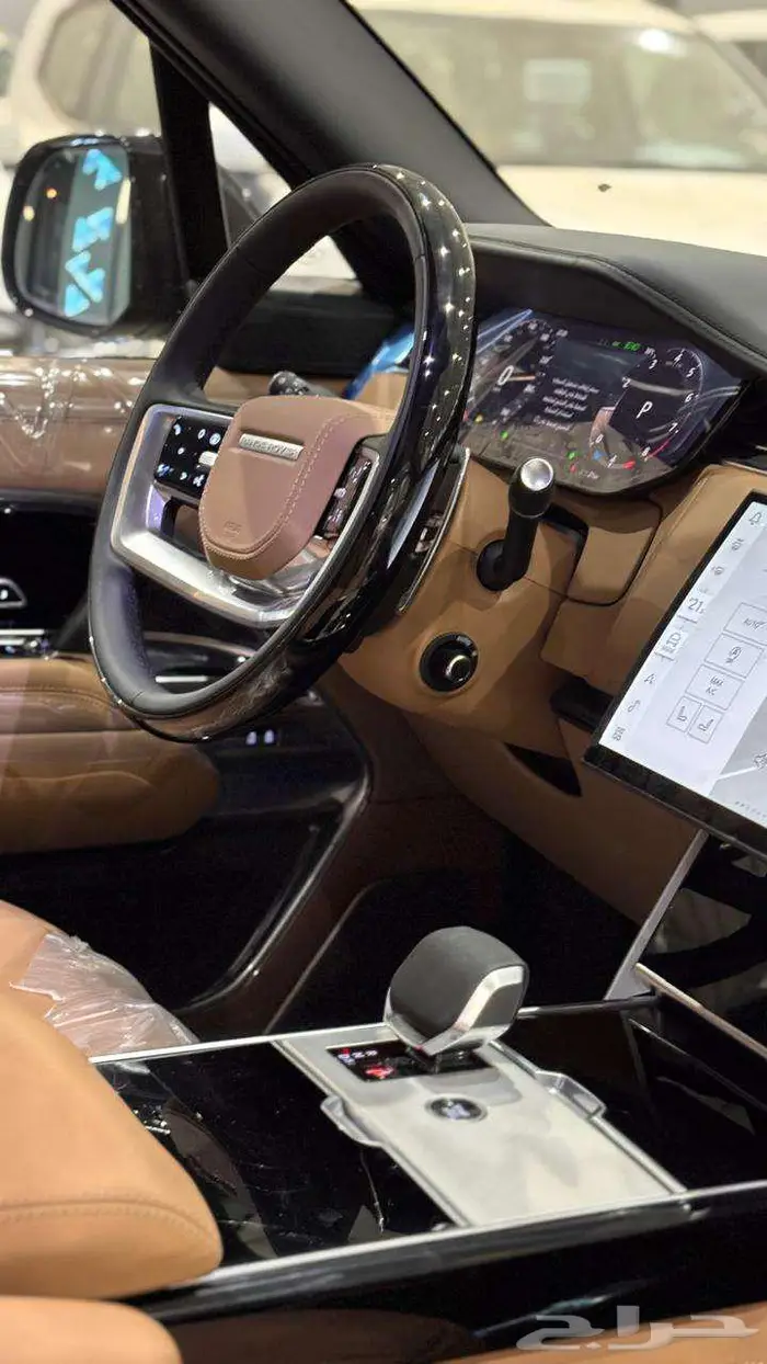 رنج روفر (2025) HSE خليجي 8 سلندر نسخة البلاك ادشن 10