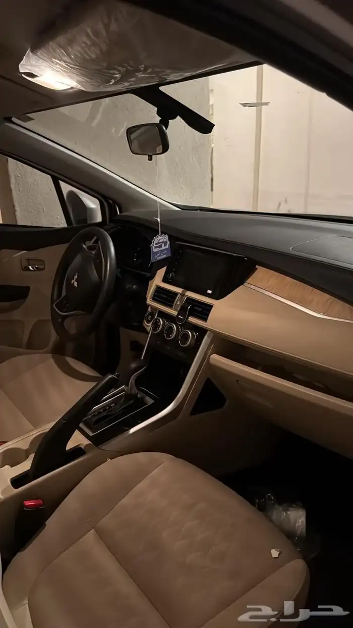 متسيوبيشي اكسباندر 2024 10