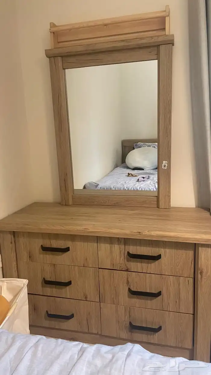 تسريحة خشب هوم سنتر 0